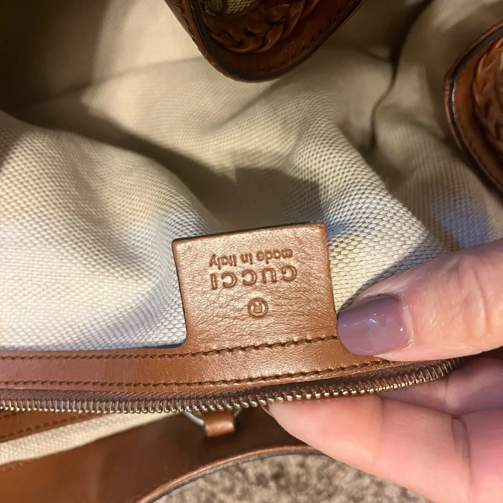 Gucci Beige and Brown Shoulder Bag - Picture 13 of 14